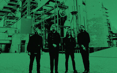 Vertikal Concerts SOM Factory Band Photo Green 1 x 1