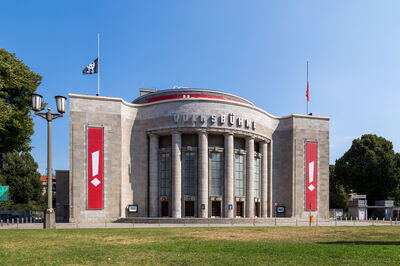 Volksbühne Berlin Mitte 150823 ako