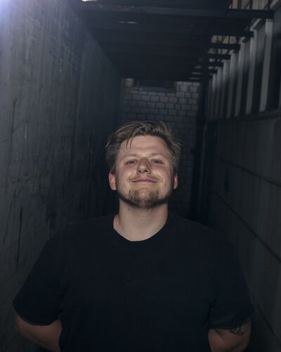 Hotz 4 Credit Max Sand