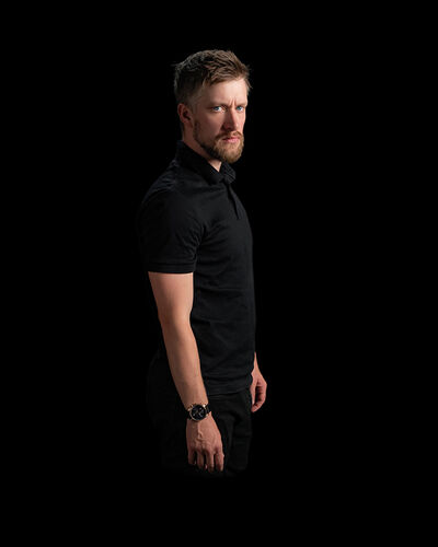 Daniel Sloss Bitter generic 1600x900px Just Photo Center 1