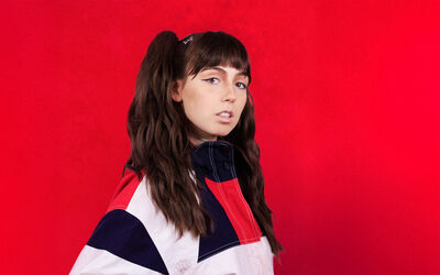 Landstreicher Konzerte Lucy rot 16 9 Lucy Duffner